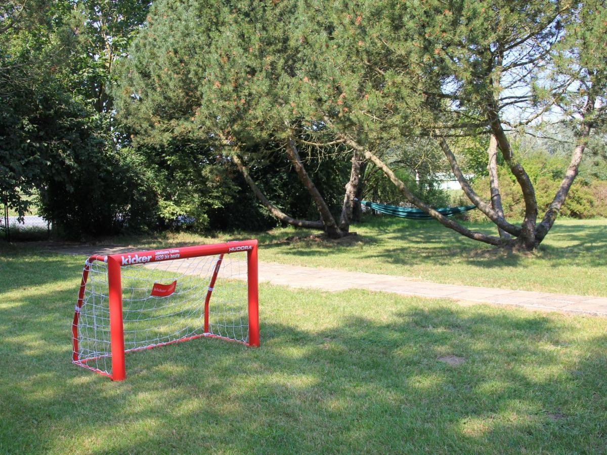 Ferienwohnung Am Alten Gutshaus Nossentiner Huette Bagian luar foto