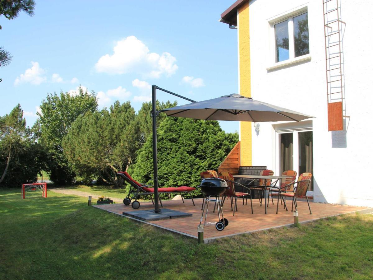 Ferienwohnung Am Alten Gutshaus Nossentiner Huette Bagian luar foto